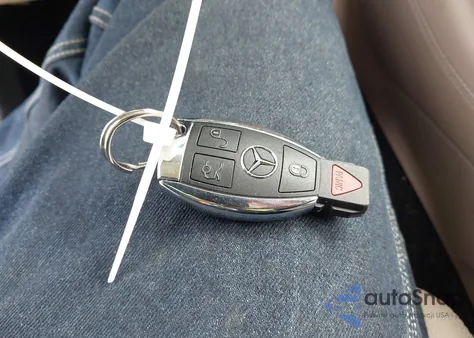 2016 Mercedes-Benz Glc 300 from USA, damaged, VIN WDC0G4JB6GF048140